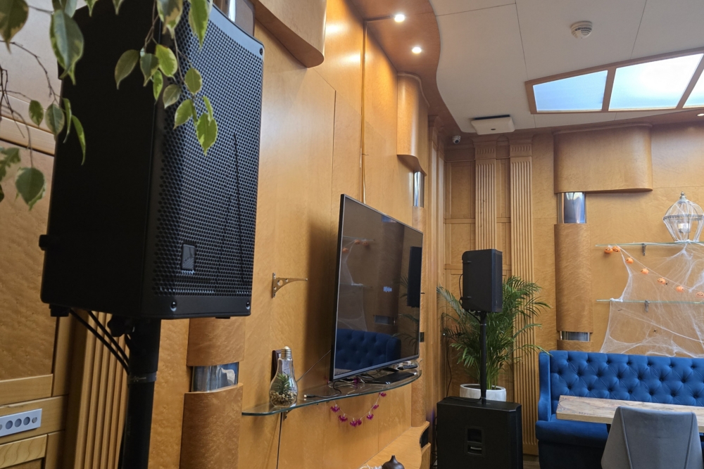 Наши проекты: Караоке под ключ для ресторана River Club Moscow