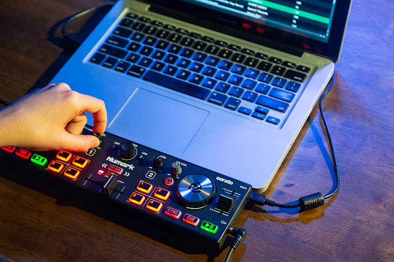 Фото NUMARK DJ2GO2 TOUCH