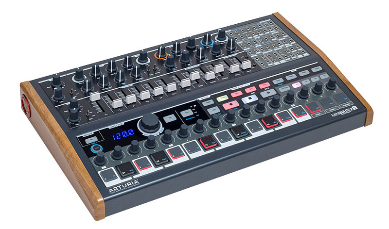 Фото Arturia MiniBrute 2S