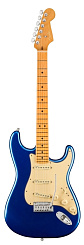 FENDER American Ultra Stratocaster®, Maple Fingerboard, Cobra Blue